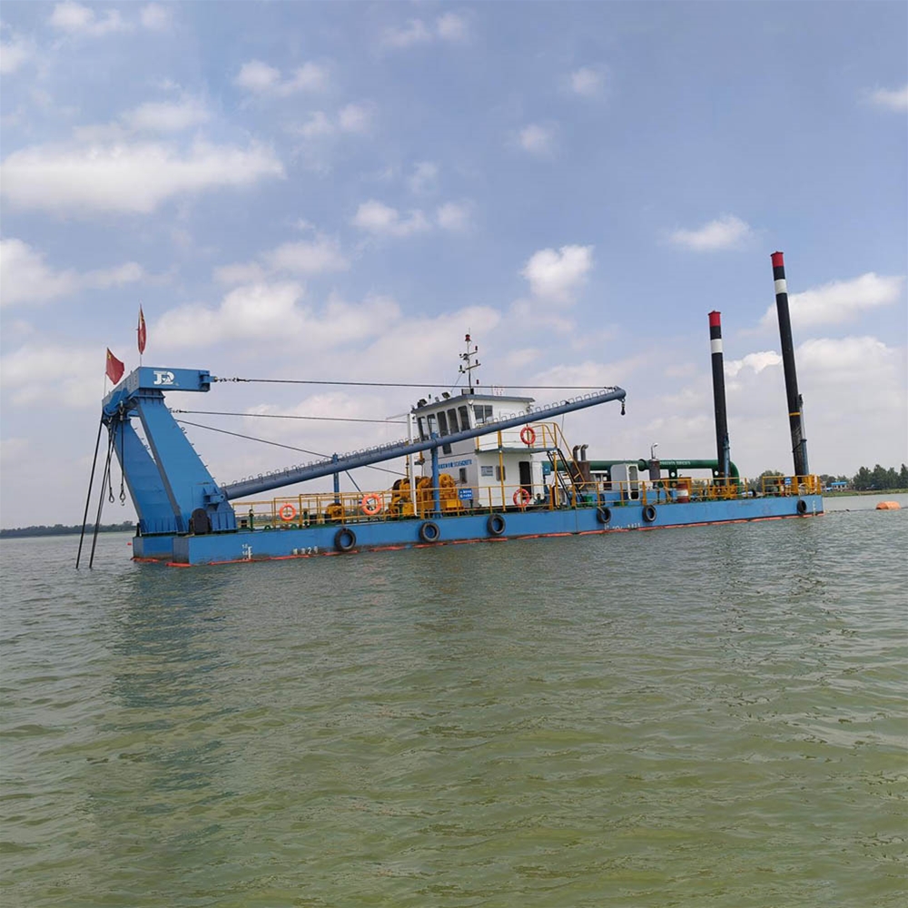 河南民權“博浚2號”船清淤現場（配圖）